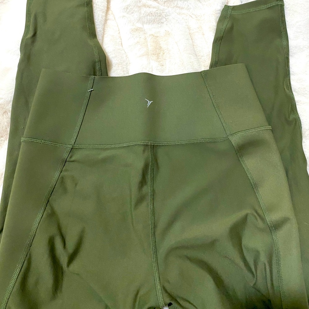 Old navy elevate legging with built in sculpt